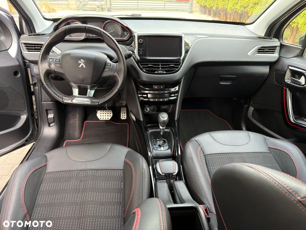 Peugeot 2008 PureTech 110 Stop&Start EAT6 GT-Line Edition - 15