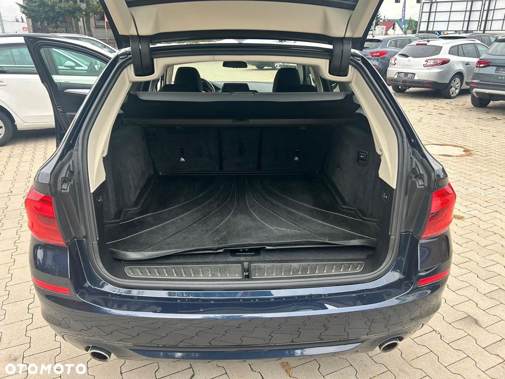 BMW Seria 5 520d - 23