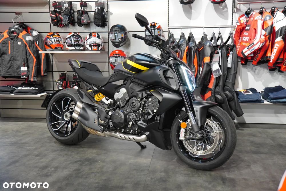 Ducati Diavel - 2