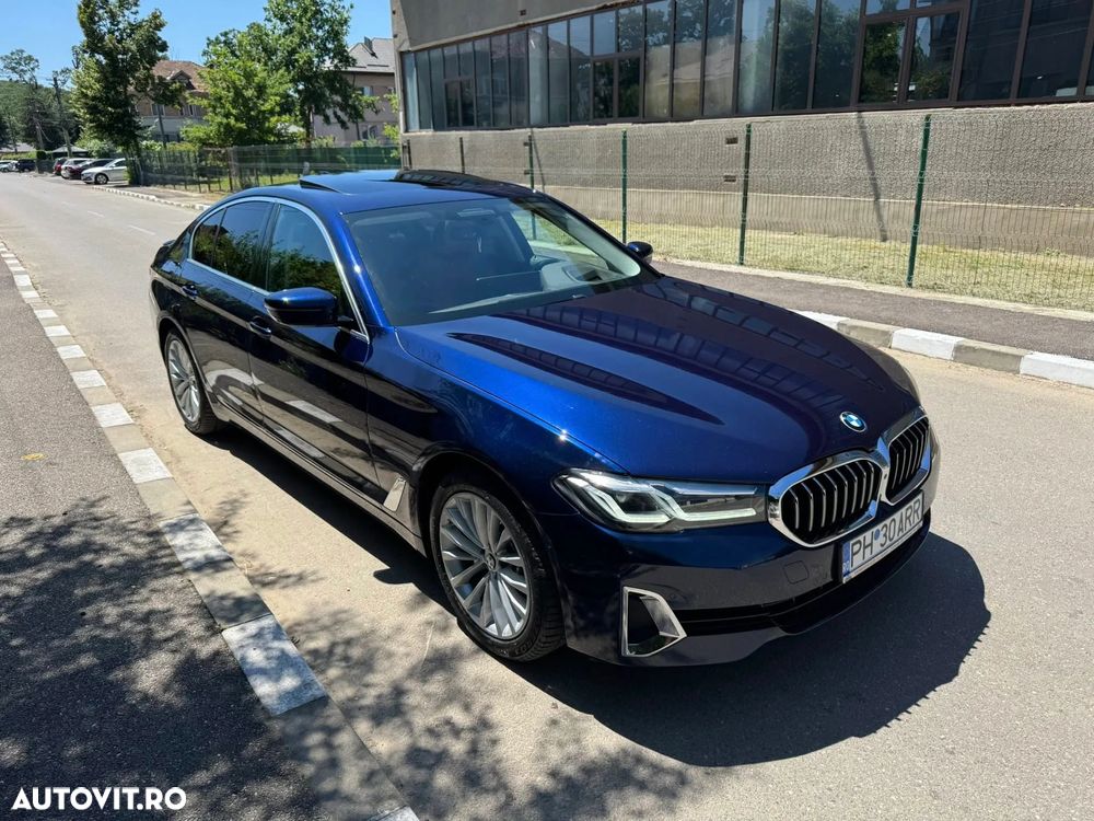 BMW Seria 5 520d Aut. Luxury Line - 2