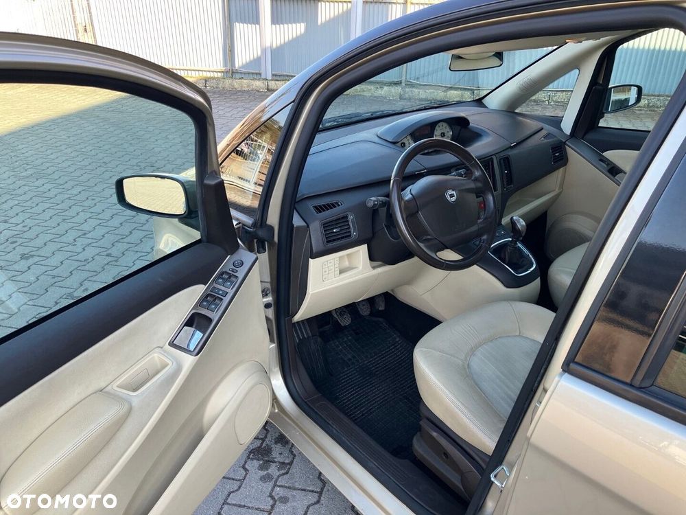 Lancia Musa 1.4 16V Platino - 6