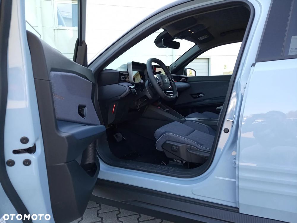 Renault 4 E-Tech - 11