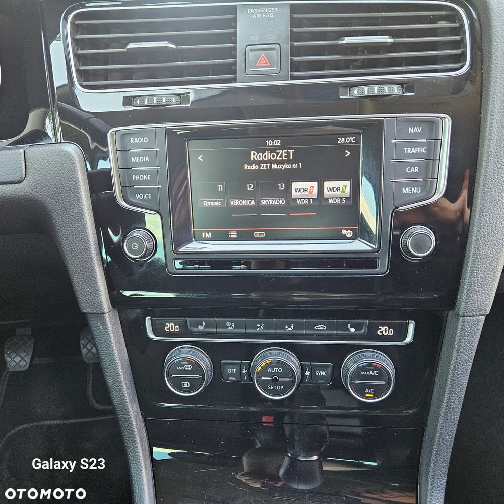 Volkswagen Golf - 27