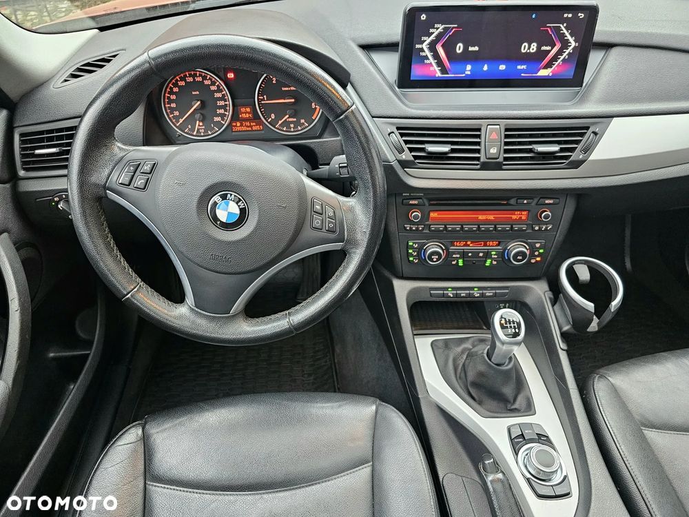BMW X1 xDrive20d - 8