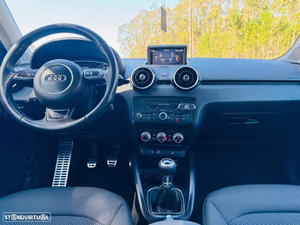 Audi A1 Sportback 1.6 TDI S line edition - 36