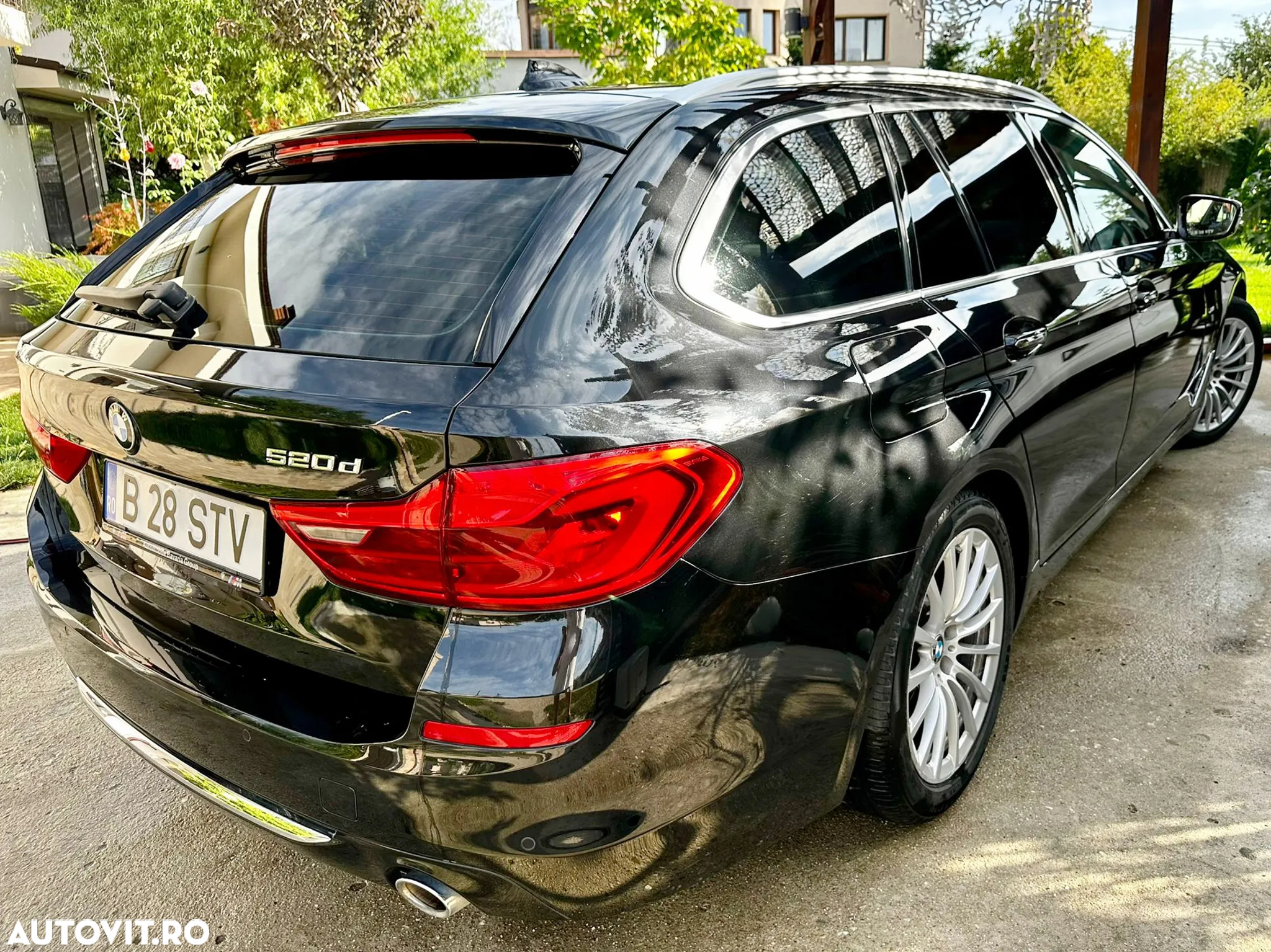 BMW Seria 5 520d AT - 2