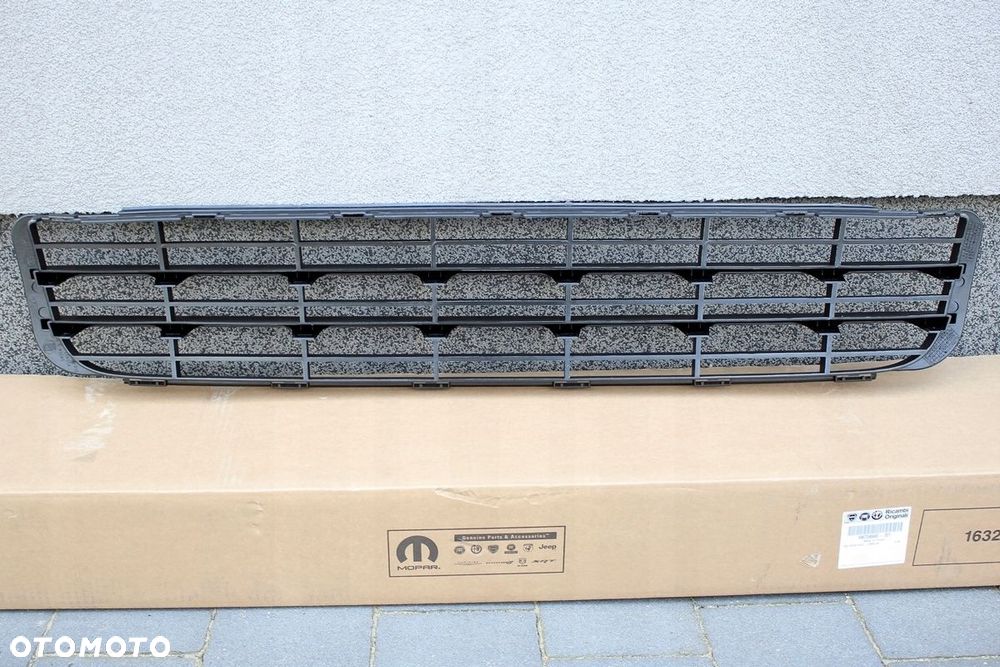 ATRAPA DOLNA ZDERZAKA PRZEDNIEGO KRATKA FIAT SCUDO II 07-16 - 2