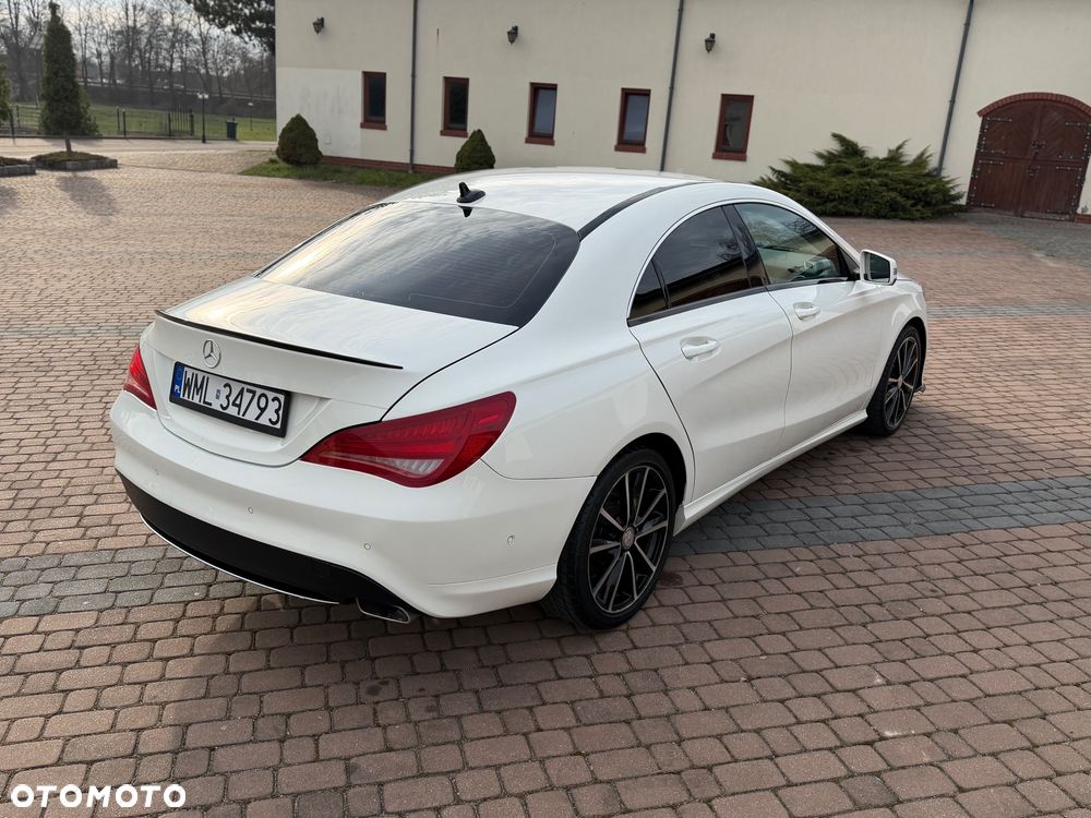 Mercedes-Benz CLA 220 d 7G-DCT AMG Line - 20
