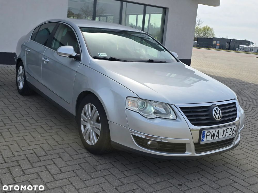 Volkswagen Passat 2.0 TDI Highline - 4