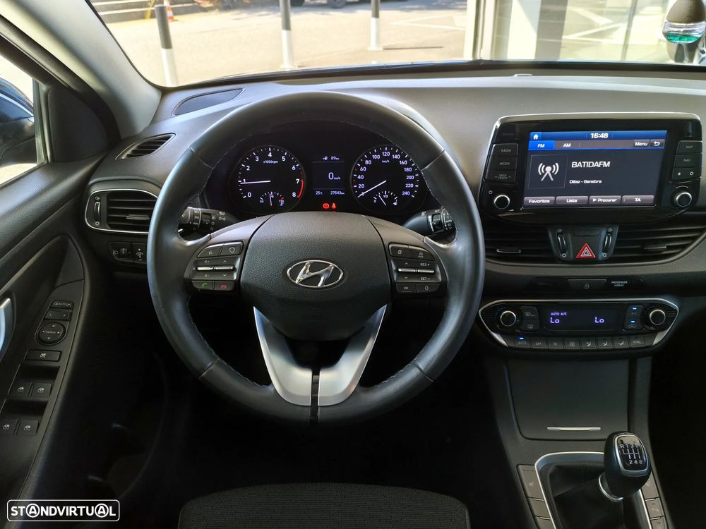 Hyundai i30 Fastback 1.0 T-GDI Style+Sens.Frt.+CI - 7