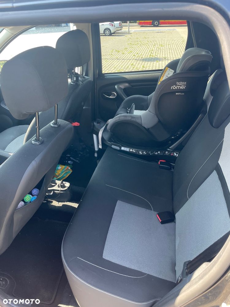 Dacia Duster 1.6 SCe Outdoor S&S - 12