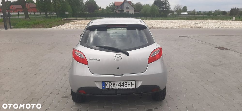 Mazda 2 - 12