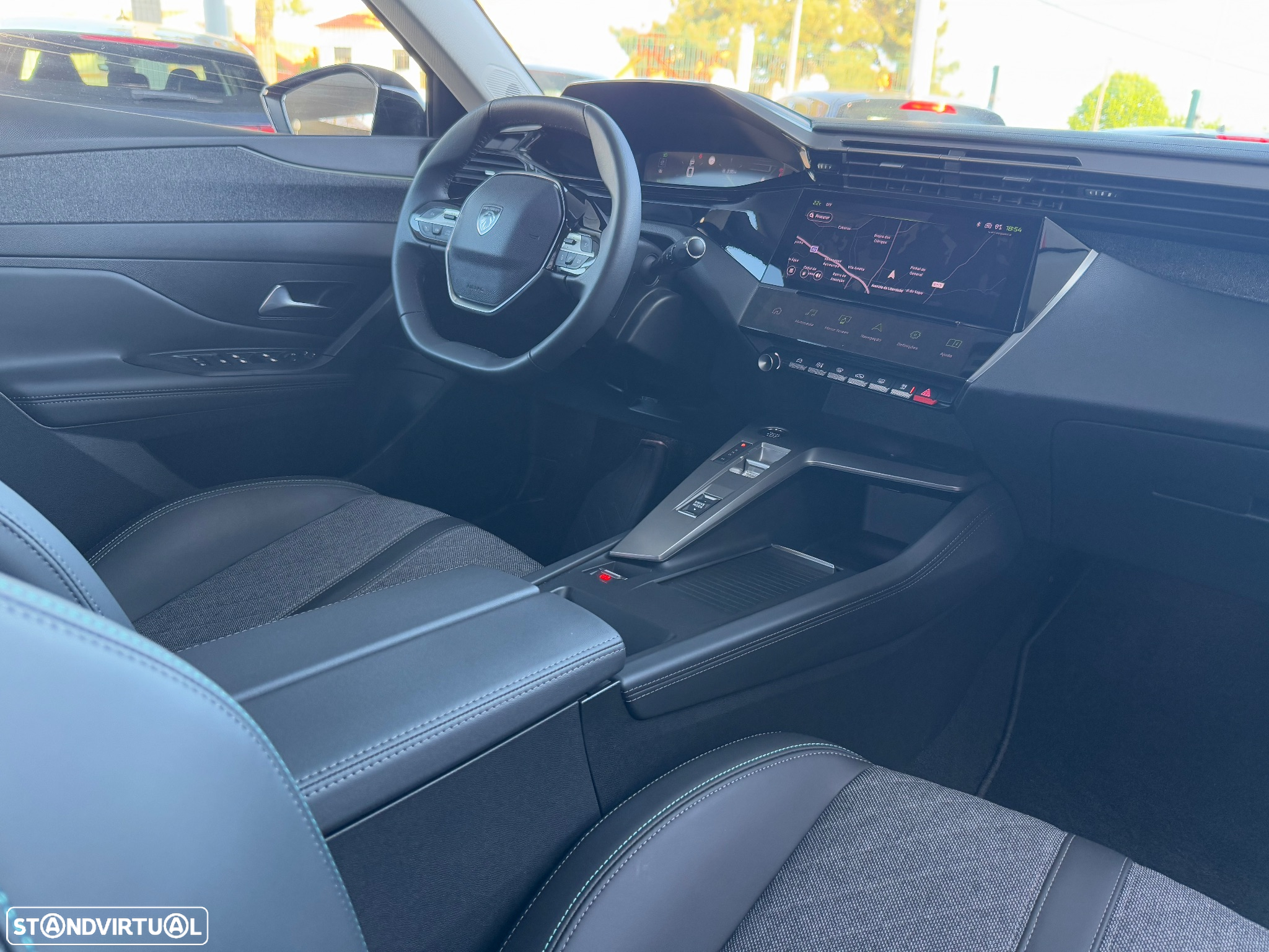 Peugeot 408 1.2 PureTech Allure Pack EAT8 - 25