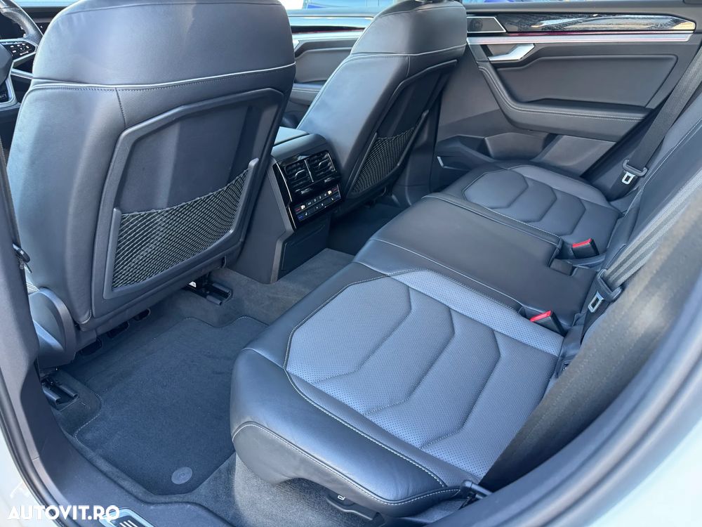 Volkswagen Touareg V6 TDI R-Style - 14