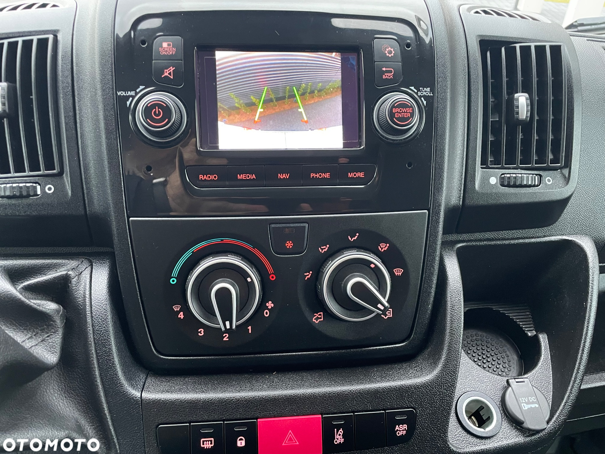 Peugeot Boxer HDi 333 L2H2 S&S Active - 17