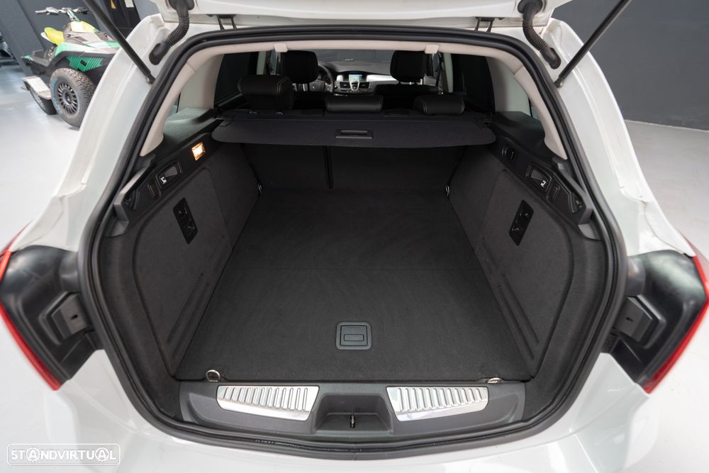 Renault Laguna Break 1.5 dCi SE Black Line - 30