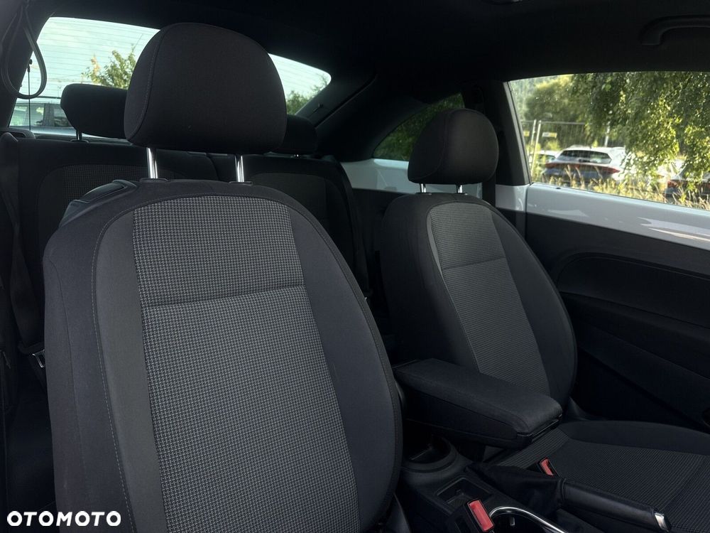 Volkswagen New Beetle - 14