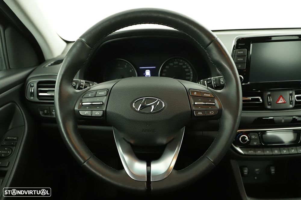 Hyundai i30 SW - 13