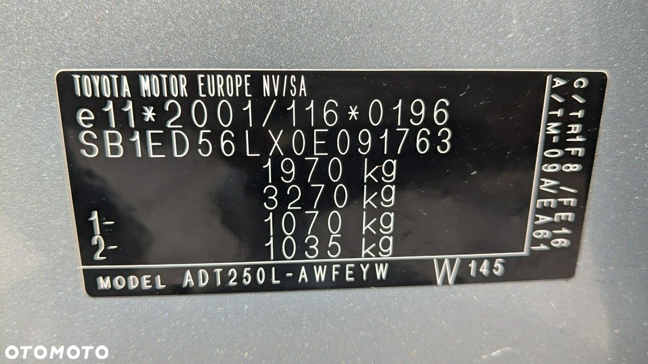 Toyota Avensis - 24