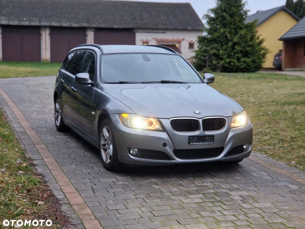 BMW Seria 3 318i Edition Lifestyle - 4