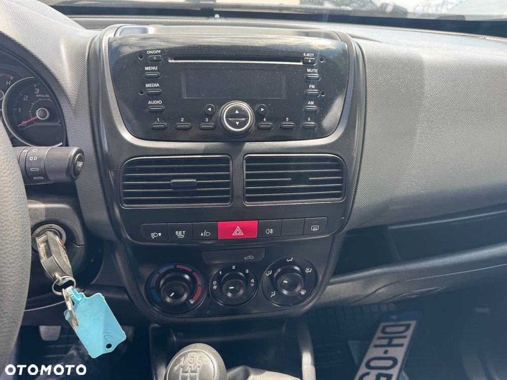 Fiat DOBLO CHODNIA MROŹNIA idealne pod katering ,cukiernie - 11