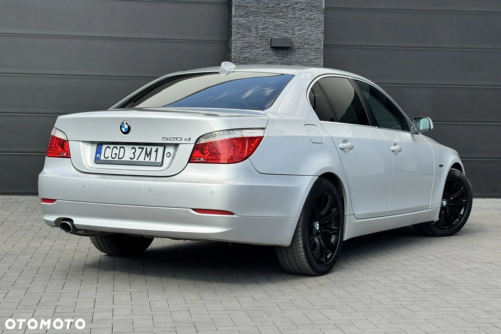 BMW Seria 5 520d Edition Exclusive - 6