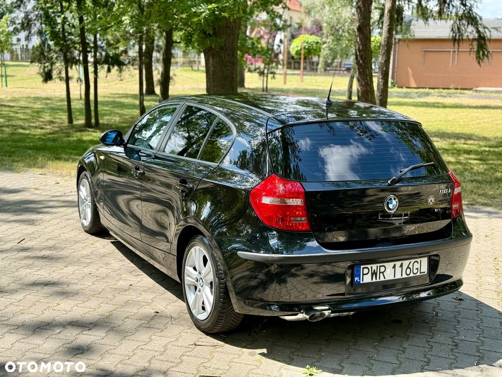 BMW Seria 1 116i - 4