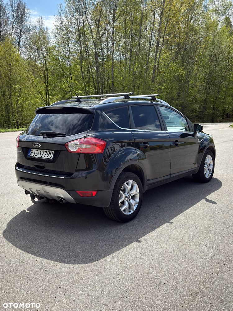 Ford Kuga 2.0 TDCi 4WD Titanium - 4
