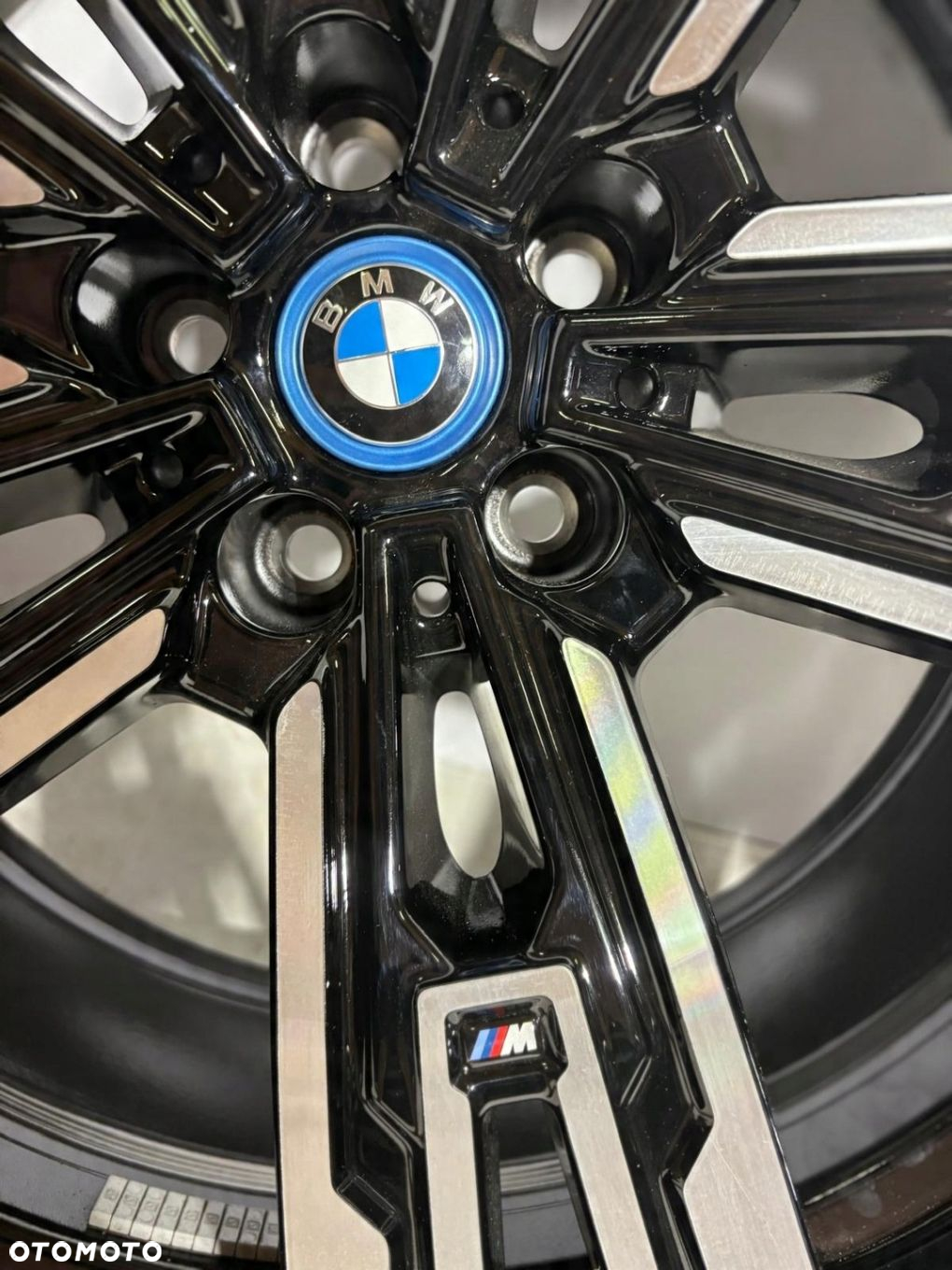 KOŁA FELGI ALUFELGI BMW i7 G70 5A19DF0 5A19DF1 908M 285/35 R21 255/40 R21 - 3