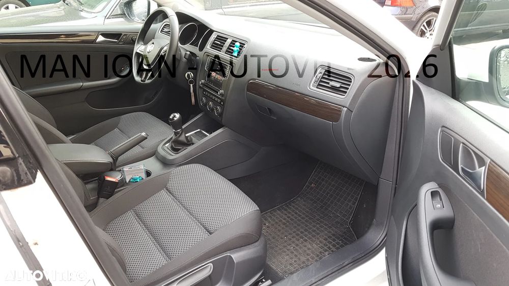 Volkswagen Jetta 1.2 TSI Comfortline - 7