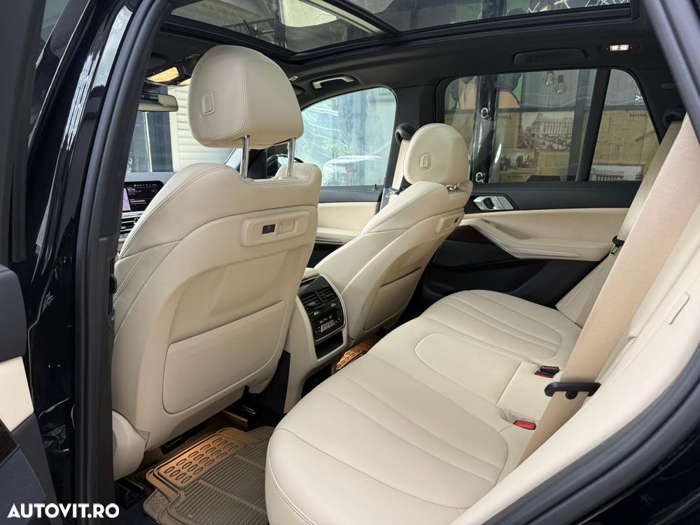 BMW X5 xDrive40i - 27