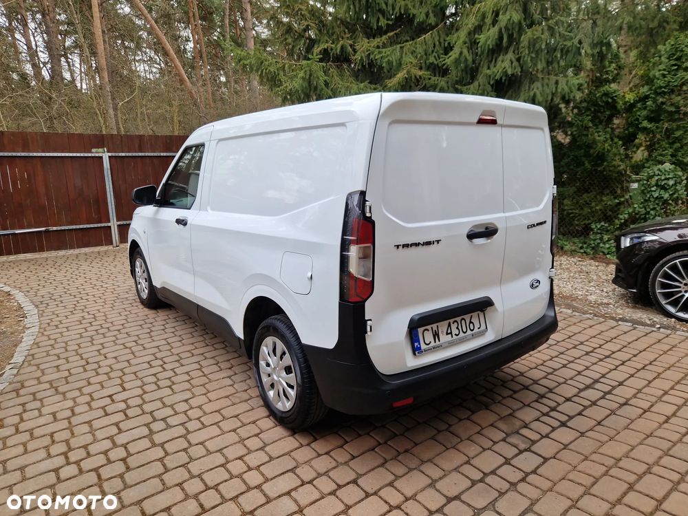 Ford Transit Courier - 2
