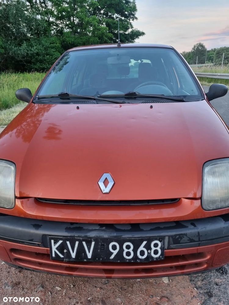 Renault Clio - 2