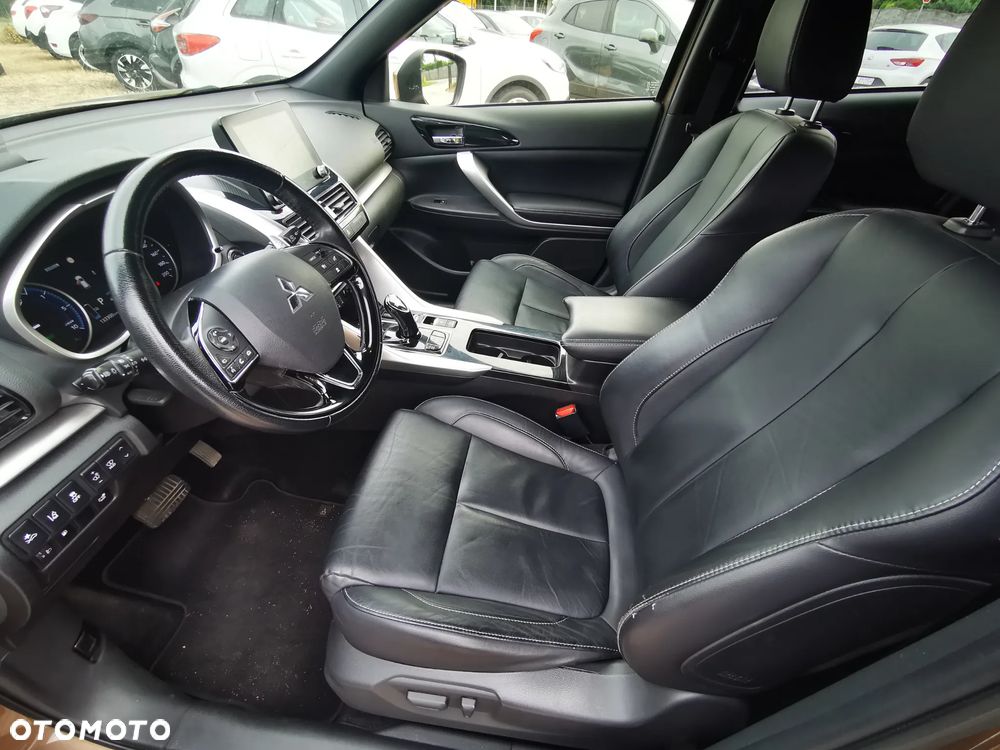 Mitsubishi Eclipse Cross 4WD Top - 13
