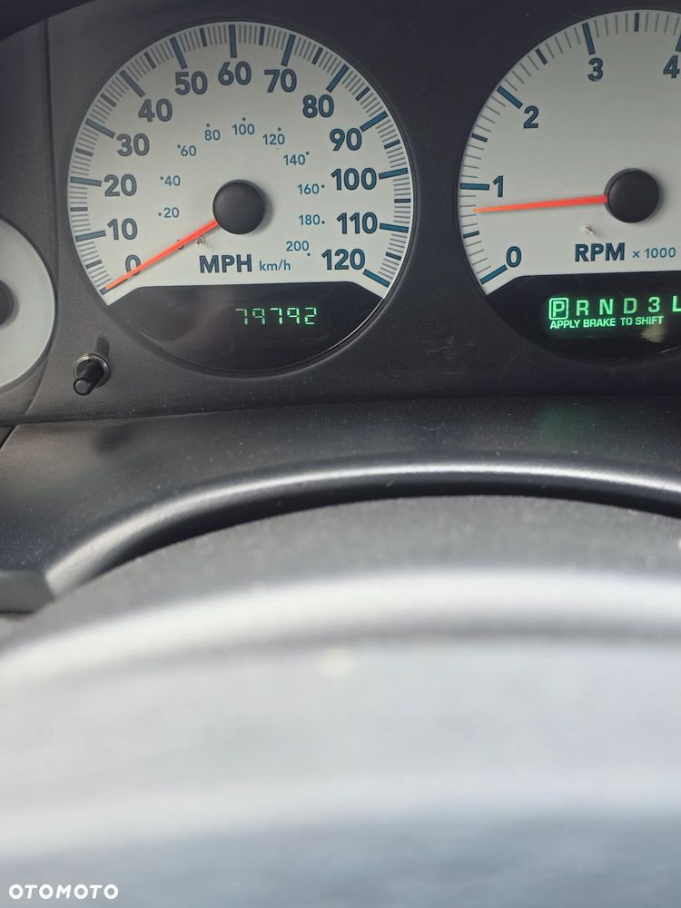 Chrysler Grand Voyager - 9