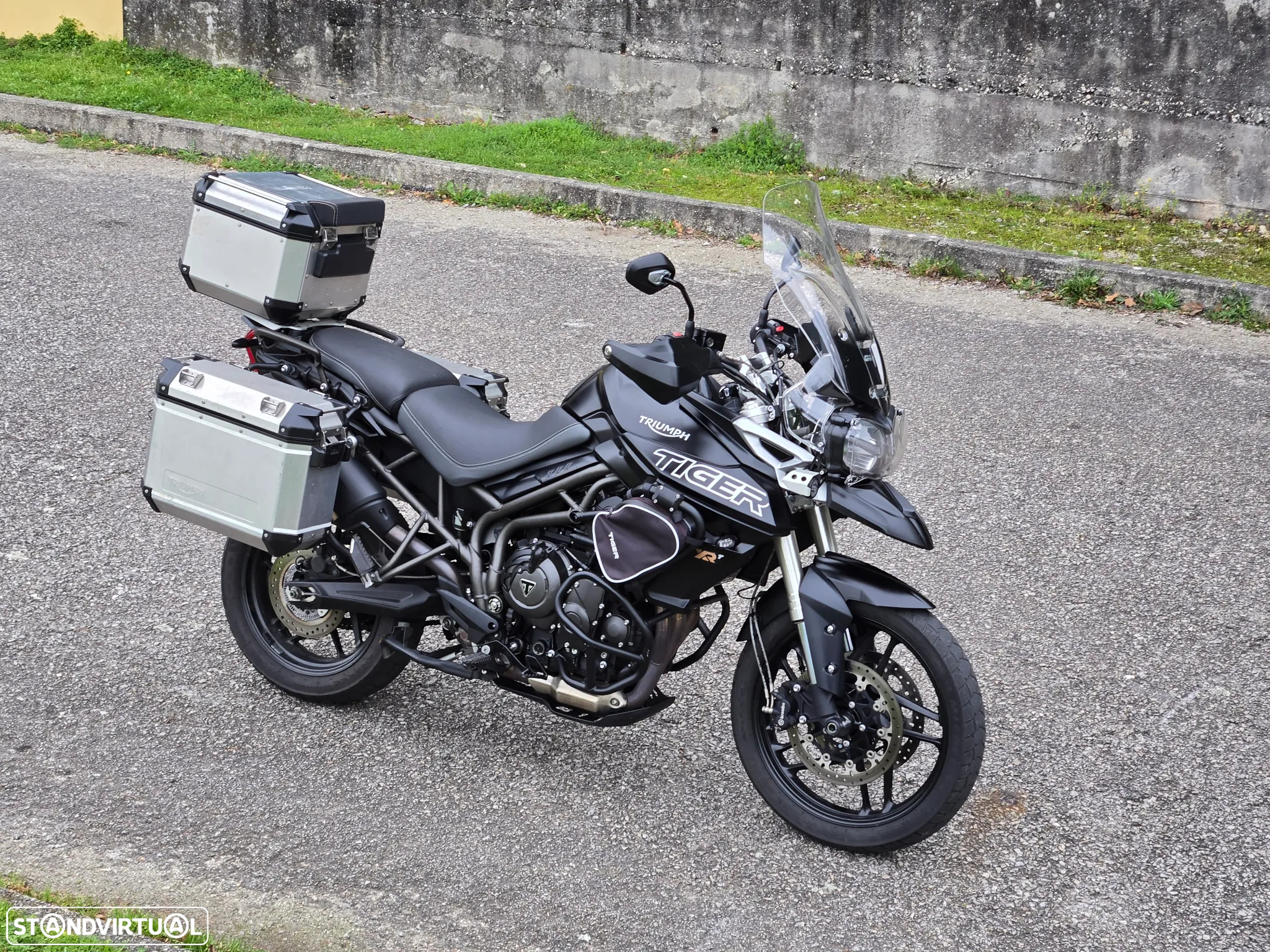 Triumph Tiger - 5