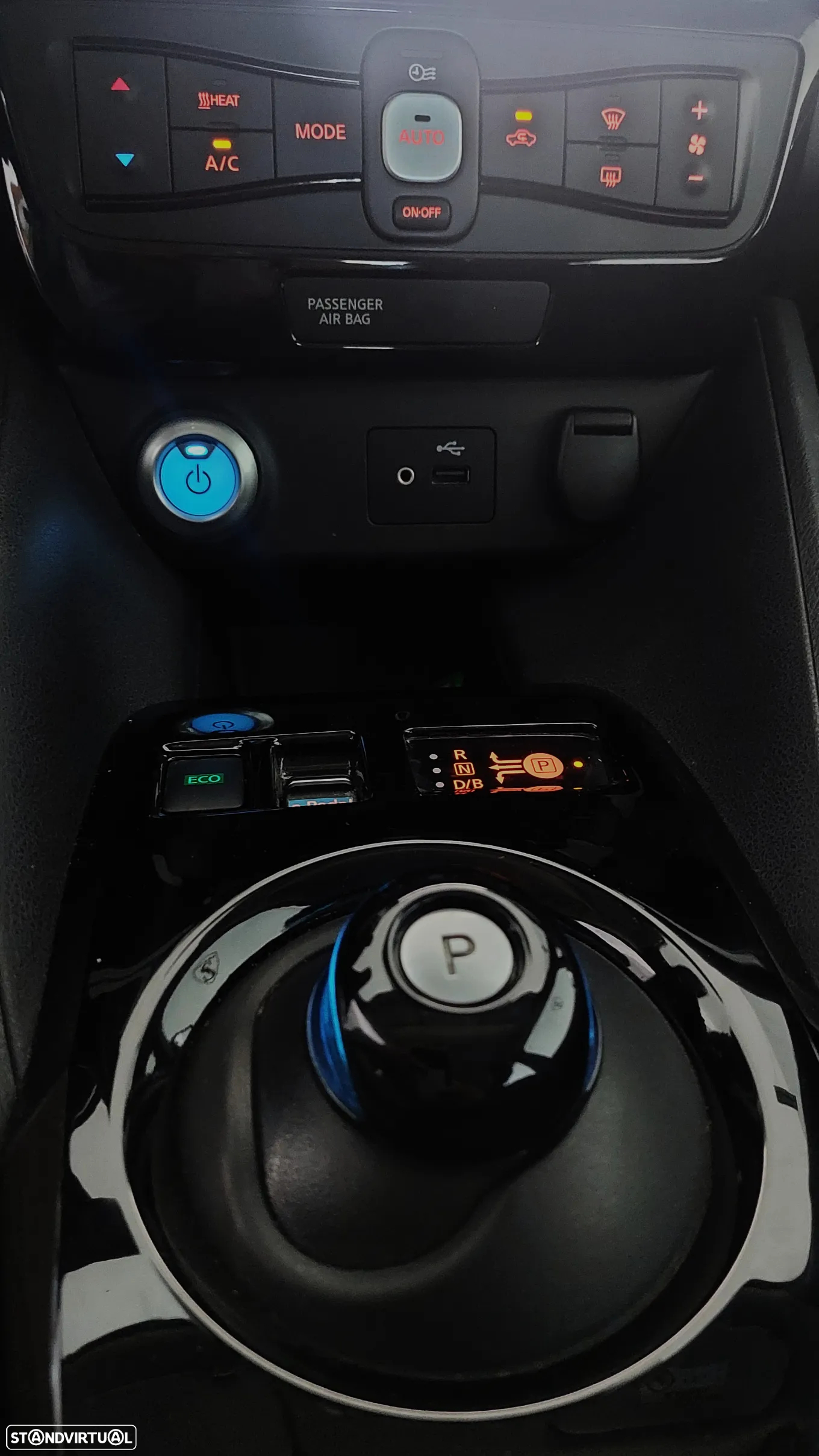 Nissan Leaf N-Connecta - 18