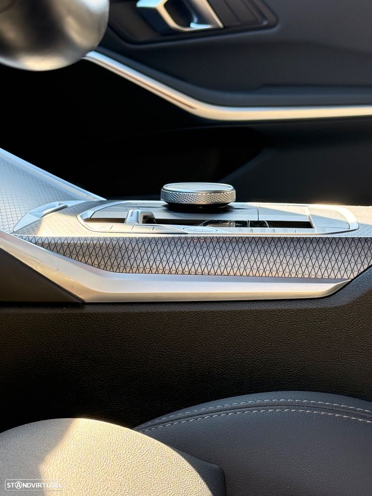 BMW 330 e Touring xDrive Aut. M Sport - 18