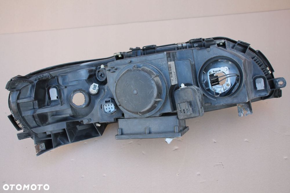 volvo v70 s60 xc70 lewy reflektor lewy xenon 30655905 europa - 9