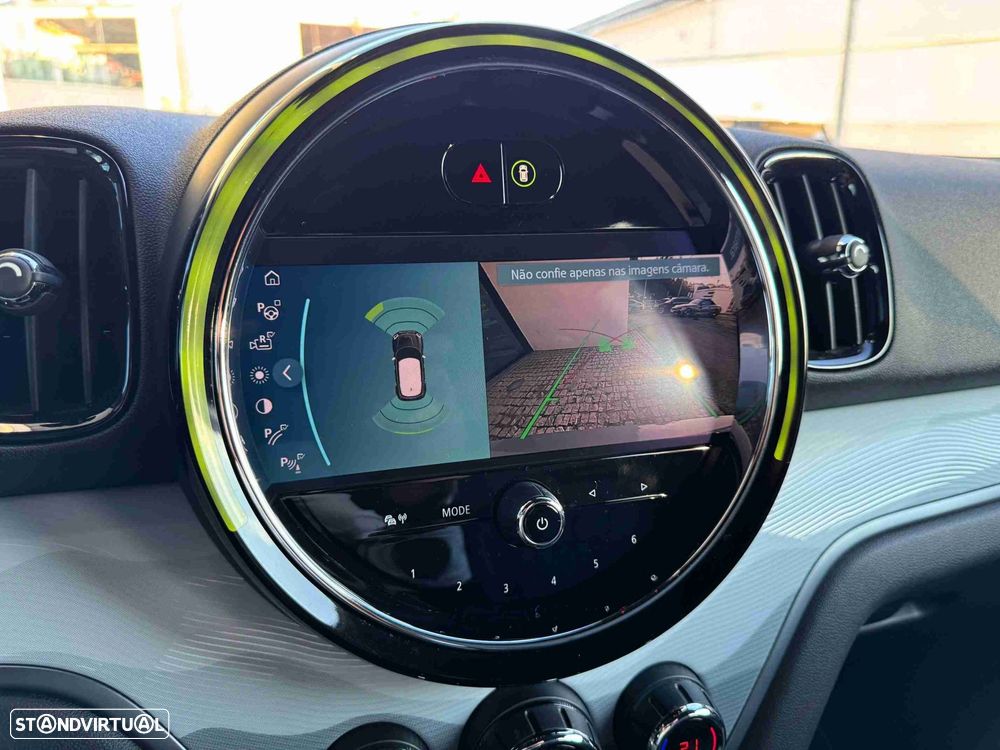 MINI Countryman Cooper D Premium First Essential Auto - 15