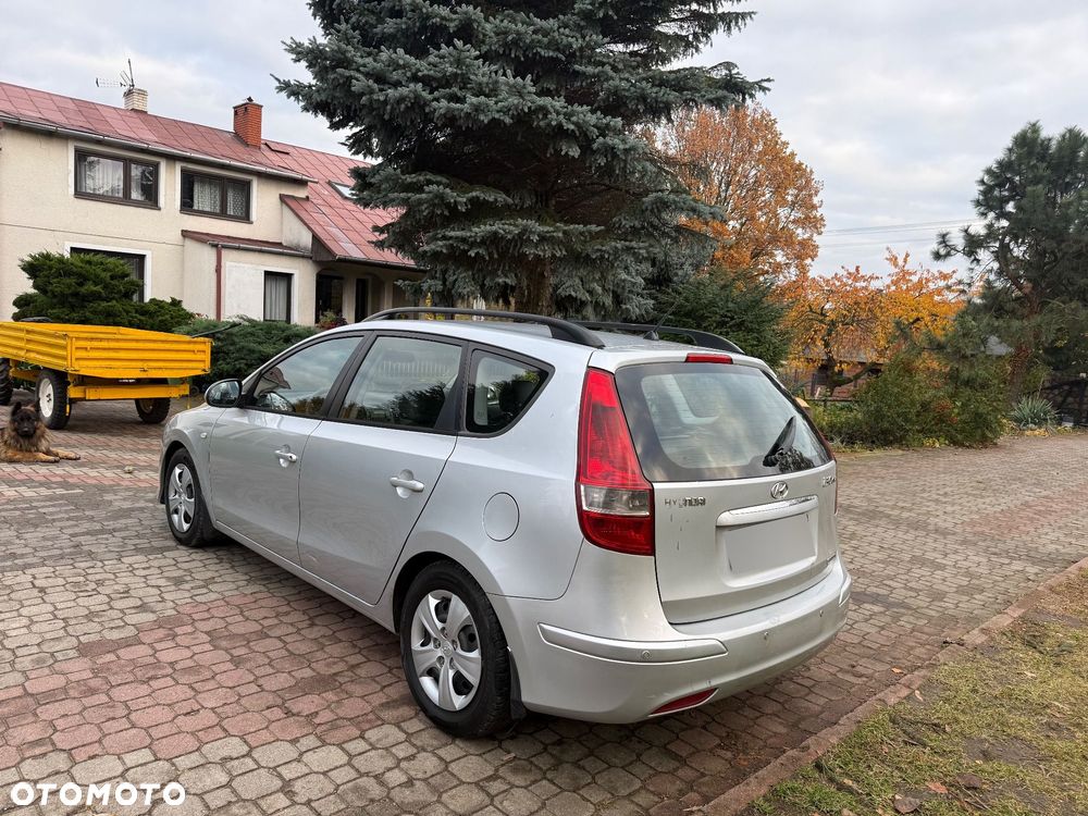 Hyundai I30 2010 photo 4