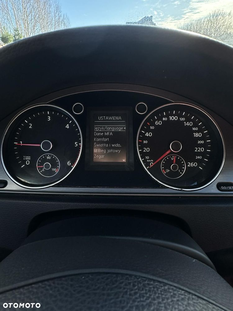 Volkswagen Passat 2.0 TDI 4Motion DSG BlueMotion Tech Comfortline - 17