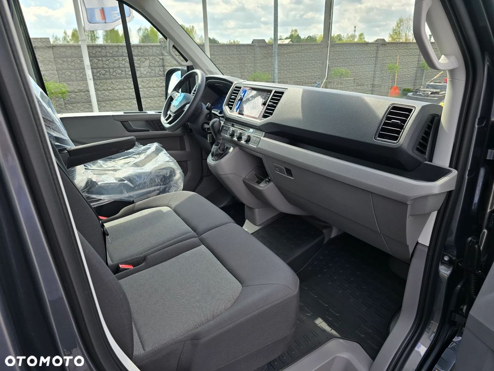 Volkswagen CRAFTER 4 MOTION AUTOMAT-8 Bie Długi 7-OSOBOWY BOGATA OPCJA WYPOSAŻENIA NAVI KAMERA COFANIA FUL LED LAKIER METALIZOWANY SALON PL STAN NOWY - 25