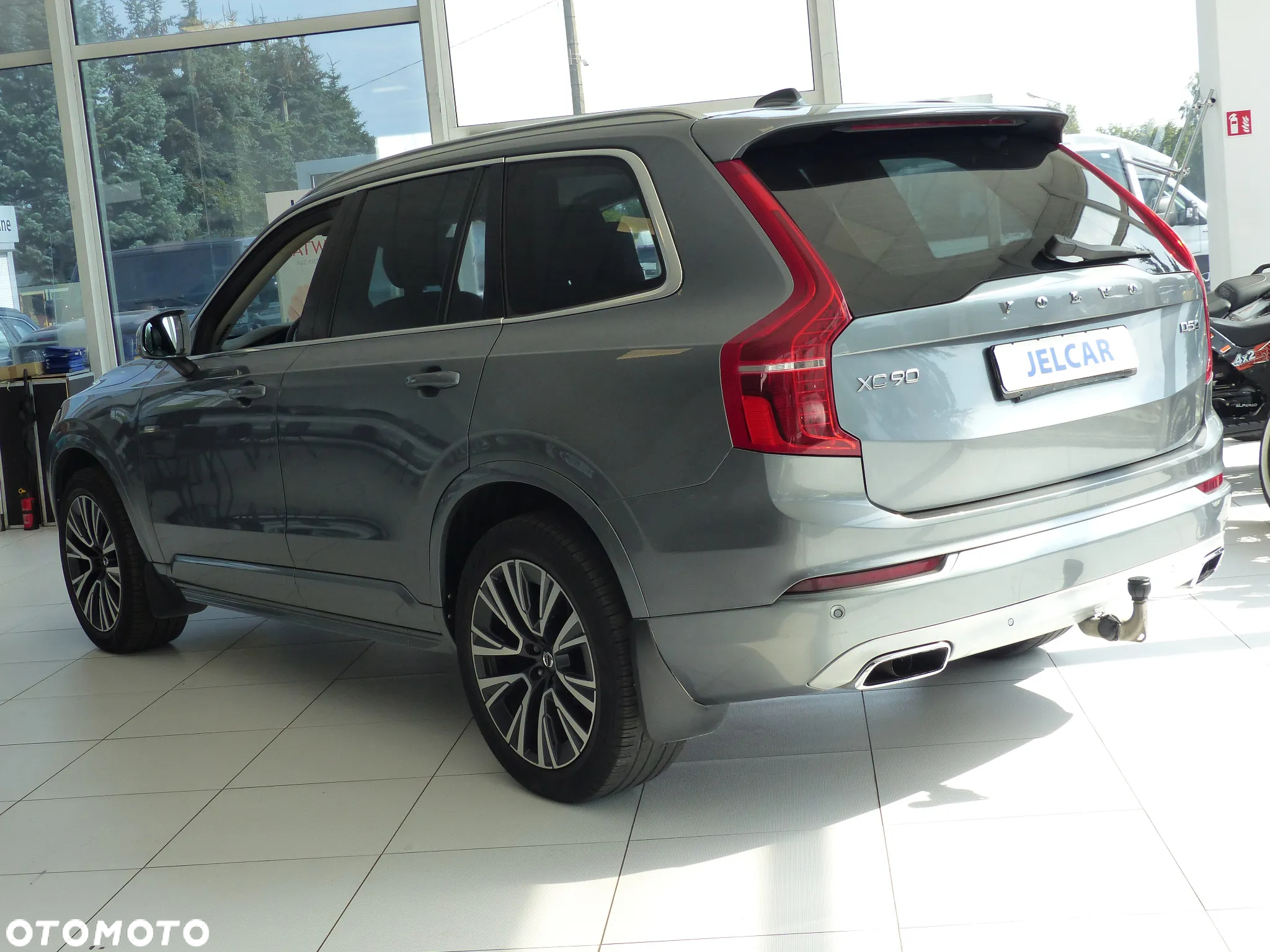 Volvo XC 90 D5 AWD Momentum - 6