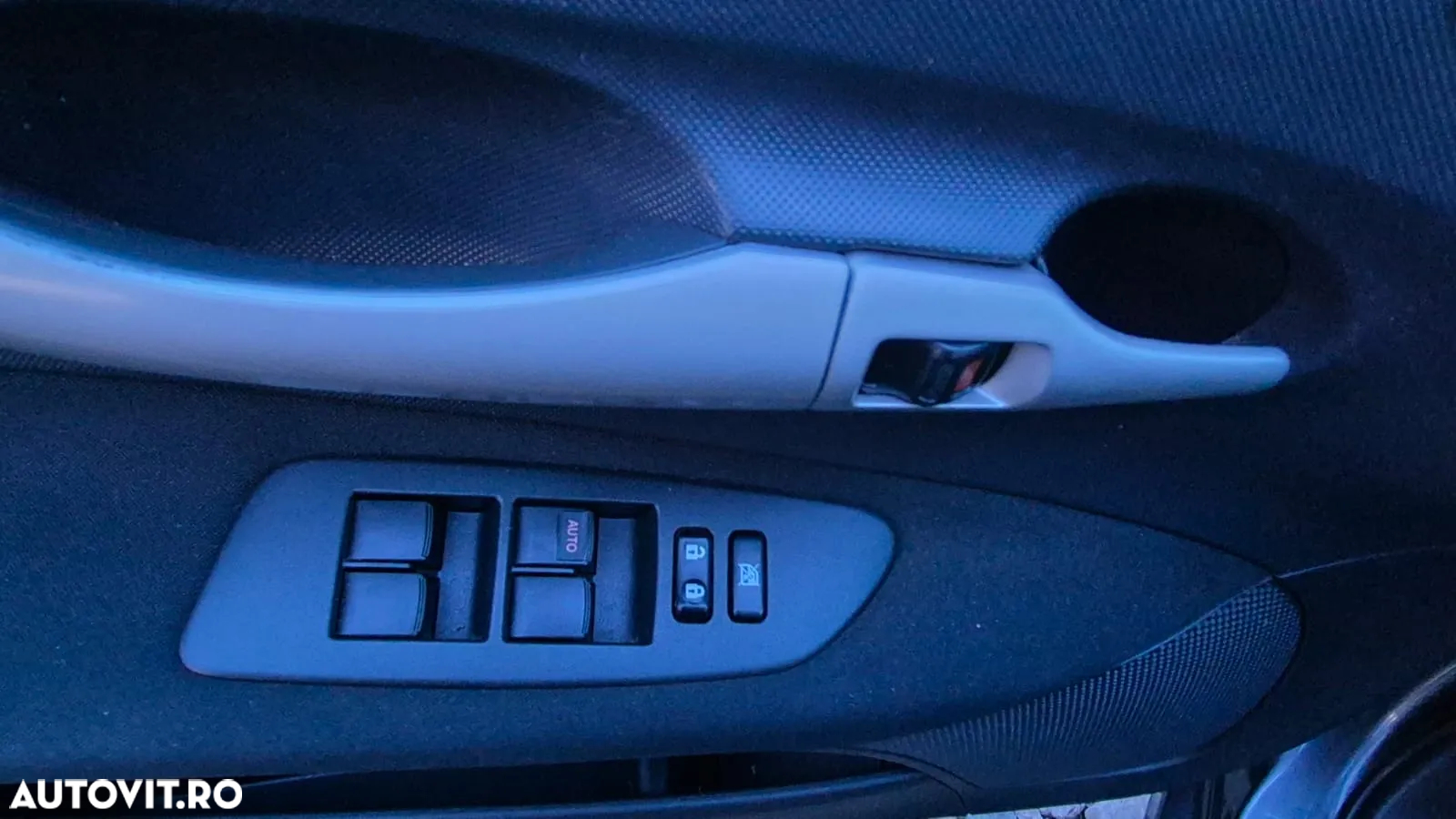 Toyota Auris 1.6 Sol - 15