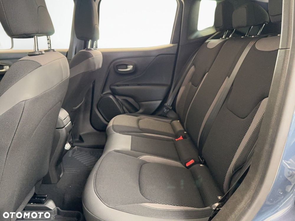 Jeep Renegade - 12