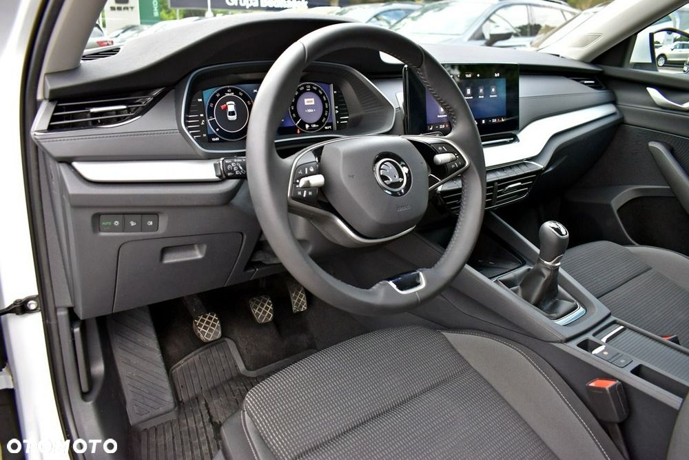 Skoda Octavia 1.5 TSI Selection - 11