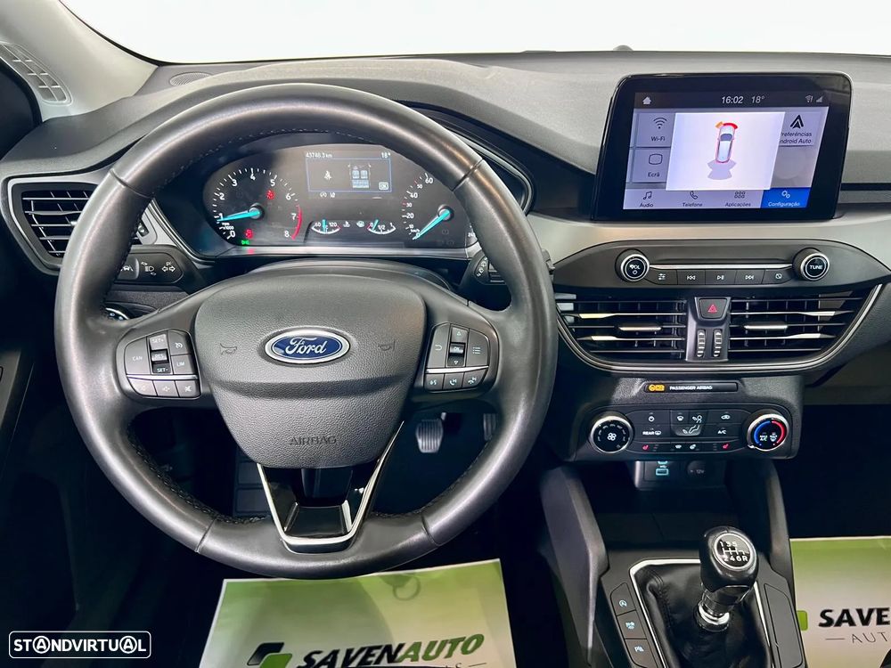 Ford Focus SW 1.0 EcoBoost Active - 26