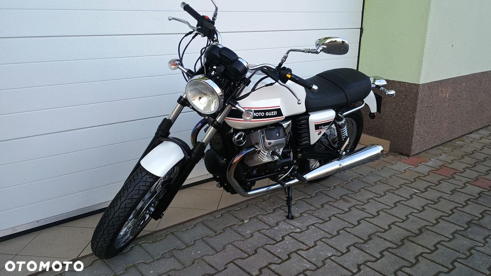 Moto Guzzi V7 - 9