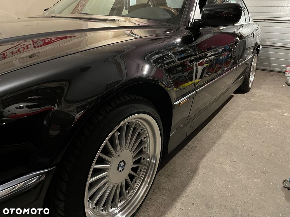 BMW Seria 7 - 10